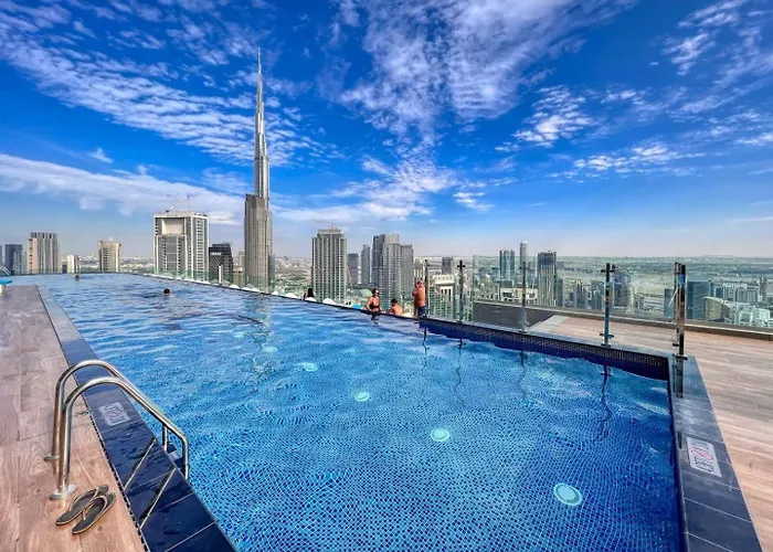 Spectacular Burj View From Infinity Pool
